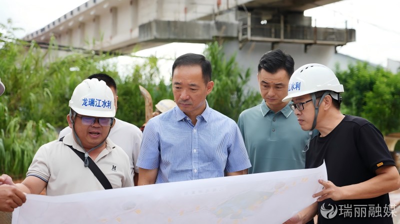 bc90a8fe-d281-4b3a-b976-08f6ac323459_l