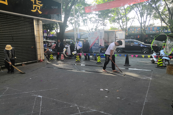 联合多部门对台丽农贸市场进行消防安全整治工作2