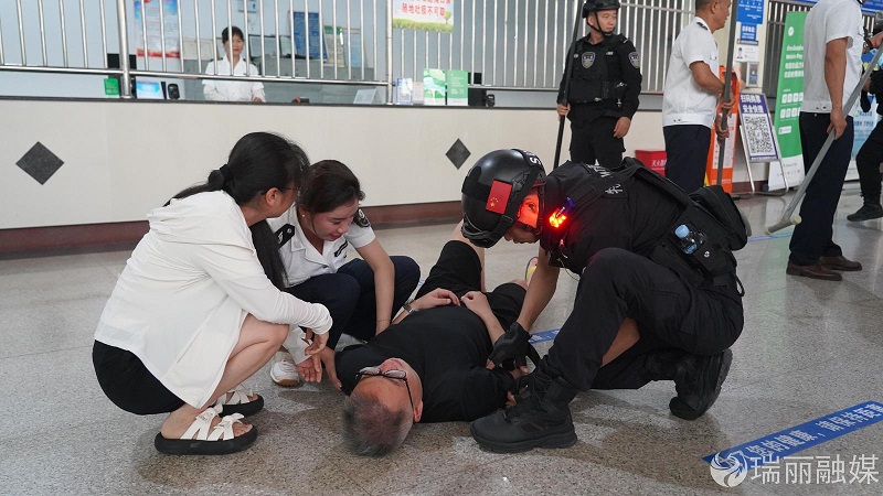 ddd84662-4f26-47c0-ad34-79e5bf14401d_l