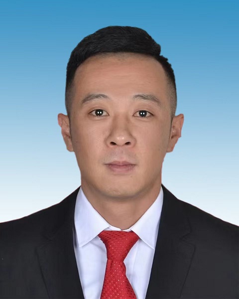 管禹龙