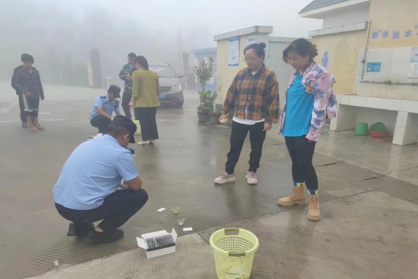 2023年6月21日 勐秀乡联合派出所给全乡教师职工开展禁毒宣传教育并尿检4_副本