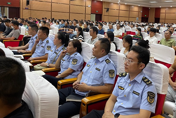 0981673121b2c57d643d8313604fe31 - 副本