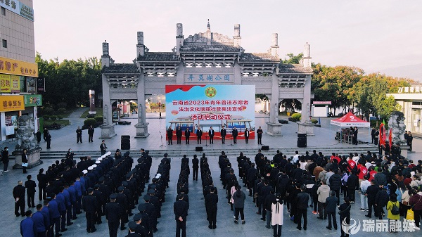 60dcd2e2-9c35-4eb1-a33a-e8d49653f01d